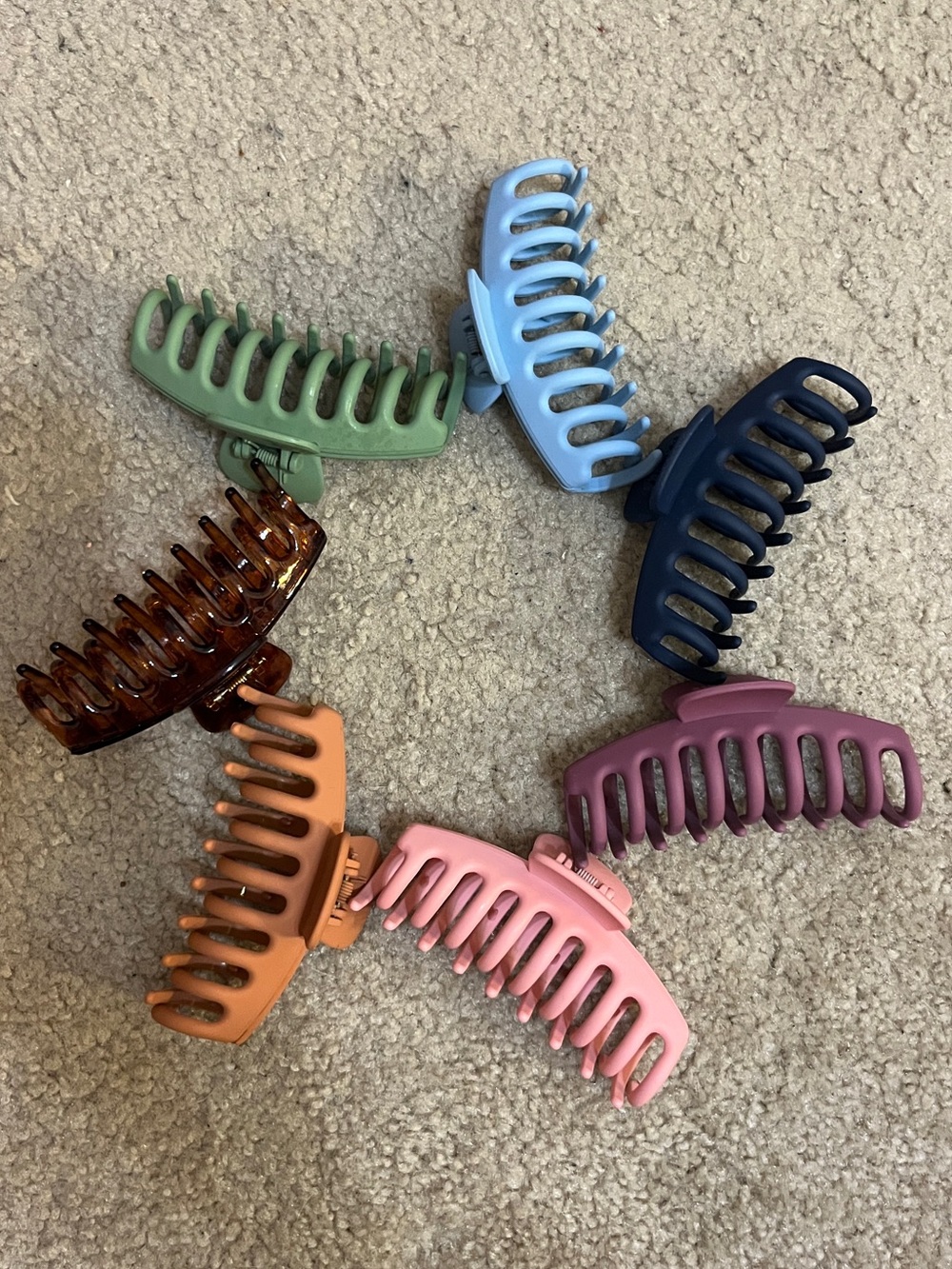 7 Matte Hair Claw Clips - Assorted Colors